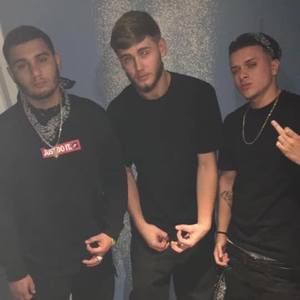 Meet your Posher, Adaam